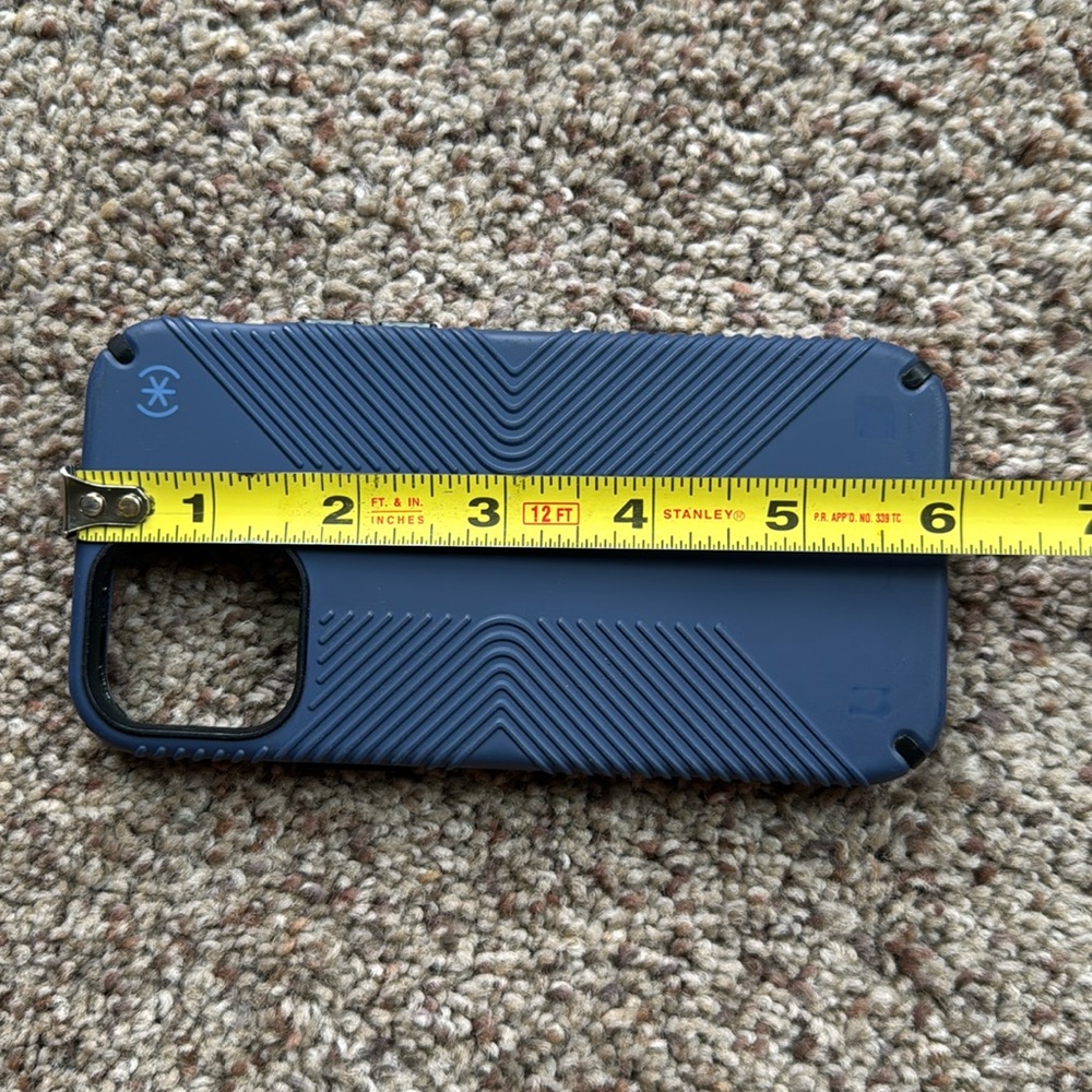 Speck Blue Rugged Phone Case with Geometric Grip - Picture 6 of 6
